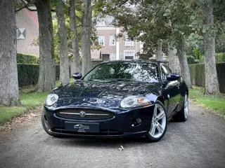 Jaguar XK 4.2 V8 Coupé / YOUNGTIMER / FULL SERVICE FILE / XK SPECIALIST