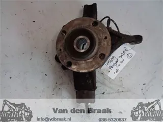 Peugeot 307 1.6 16V 2001-2007 Fusee links voor