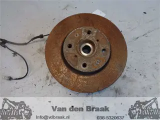 Suzuki Splash 1.0 12V 2008-2015 Fusee rechts voor