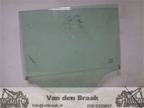 Fiat Stilo 5 deurs 2001-2007 Portierruit links achter