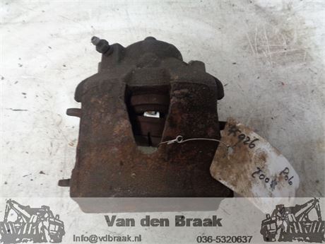 Volkwagen Polo 9N 1.2 12V 2001-2009 Remklauw rechts voor