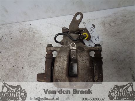 Volkswagen Touran 1.6 FSi 2003-2006 Remklauw links achter