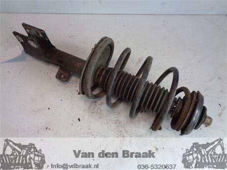 Peugeot 307 1.6 16V 2001-2009 Veerpoot links voorzijde