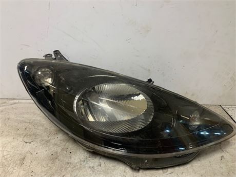 Peugeot 1007 (KM) Hatchback 3-drs 1.6 GTI Koplamp rechtsvoor 2004-2011