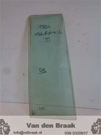 Opel Astra Caravan 1991-1998 Driehoekraam portier rechts achter