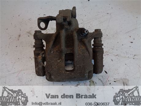 Renault Trafic 2014-2019 Remklauw rechtsachter