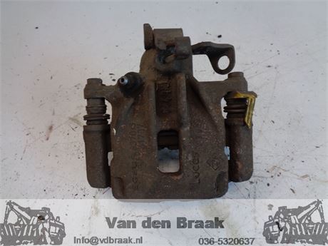 Renault Trafic 2014-2019 Remklauw linksachter