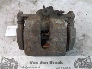 Skoda Fabia Combi 1.9 TDi 2007-2010 Remklauw links voor