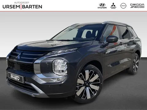 Mitsubishi Outlander 2.4 PHEV First Edition Tot € 6.500,- VOORDEEL!