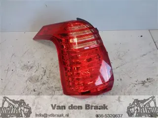 Peugeot 5008 2009-2013 Achterlicht links