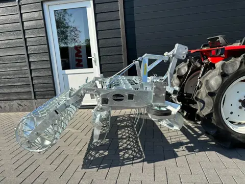 Diversen Track-Master Manegebodemvlakker Bodemvlakker Bakvlakker Pistevlakker Baksleep Pistesleep ma