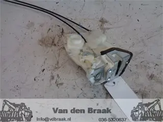 Suzuki Splash 2008-2015 Rechts achter deurslot met cv