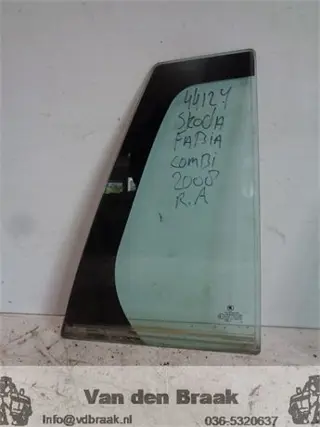 Skoda Fabia Combi 2008-2015 Scheerruit rechts achter