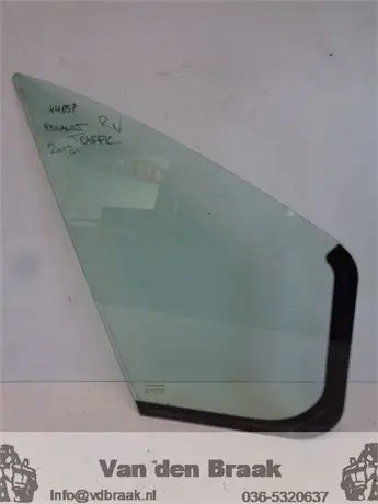 Renault Trafic 2014-2019 Driehoekraam rechts voor