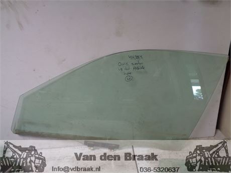 Honda Civic 4 deurs 2004-2006 Ruit portier links voor