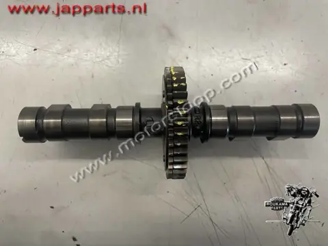 Honda VFR750(RC24) Nokkenas 2