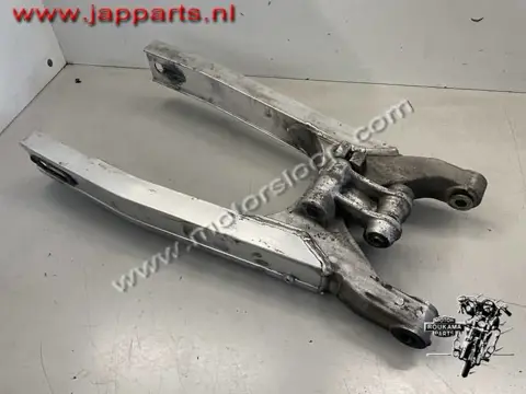 Honda VFR750(RC24) Achterbrug