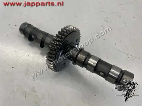 Honda VFR750(RC24) Nokkenas 1