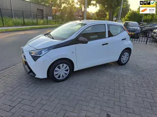 Toyota Aygo 1.0 VVT-i x-fun
