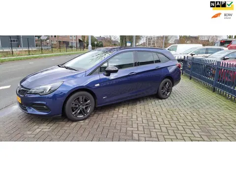 Opel Astra Sports Tourer 1.2 Elegance LED navi/ camera