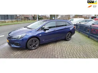 Opel Astra Sports Tourer 1.2 Elegance LED navi/ camera