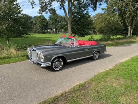 Mercedes-Benz 220 SEb Cabriolet 1963 Totaal gerestaureerd