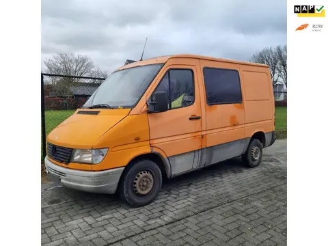 Mercedes-Benz Sprinter 208D 312D 814 814d MANUEEL GERMANY CAR