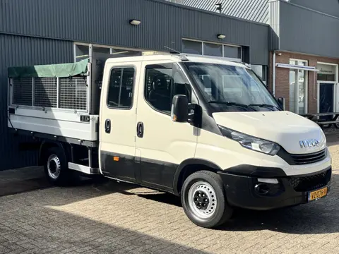 Iveco Daily 35S12D 2.3 345 Euro 6 Trekgewicht 3500kg 6 persoons  Airco Pick-up Open laadbak Bakwagen