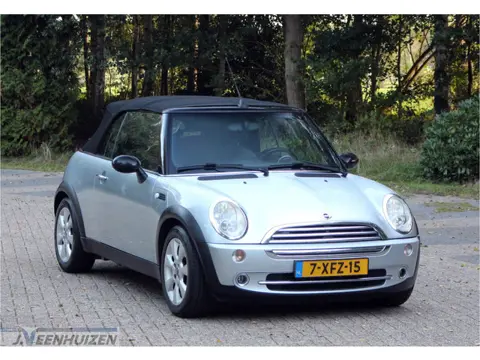 MINI Cabrio 1.6 One Pepper | 2004 | Stoelverwarming | Leuke auto!