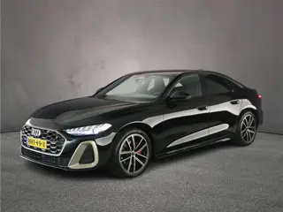 Audi A5 Limousine 2.0 TFSI S Edition | Adapt. Cruise | Optiek Pack | 19 inch | Camera | MMi + | Audi