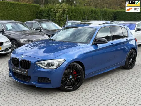 BMW 1-serie 118i Executive M Sport|Nieuwe Ketting + Klepseals|18 inch M|Climate control|Carplay|Crui