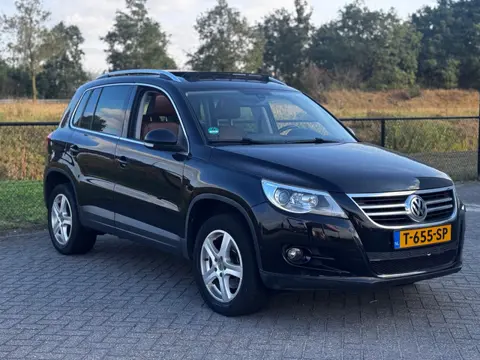 Volkswagen Tiguan 2.0 TSI Track&Field 4Motion-Automaat-Pano-APK
