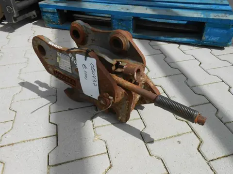 Whites Takeuchi TB230 (bj 2016)