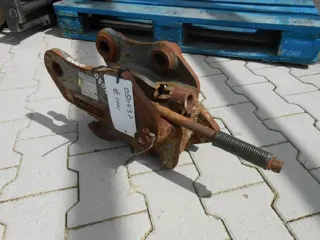 Whites Takeuchi TB230 (bj 2016)