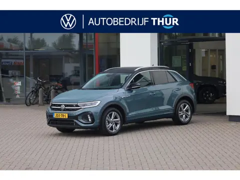 Volkswagen T-Roc 1.5 TSI R-Line afneembare trekhaak achteruitrijcamera two one zwart dak ergo stoel 