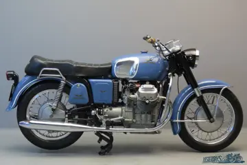 Moto Guzzi 1967 V7 703cc 2 cyl OHV 3509