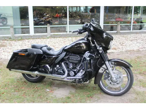 Harley-Davidson Street Glide  FLH-X SE Street Glide CVO