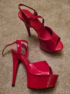 xxxx gedragen high heels maat 38