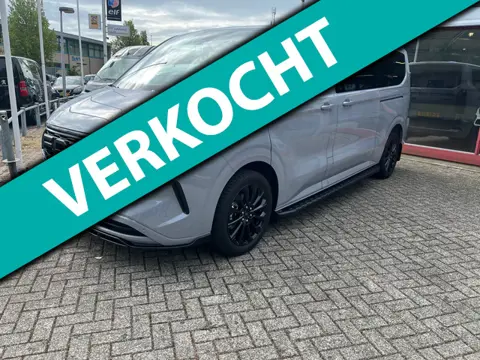 Ford TRANSIT CUSTOM 320 2.0 TDCI 170 PK AUT L2H1 DC Limited