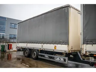 Lecitrailer BACHE+CHARIOT EMBARQUER/KOOIAAP (bj 2012)