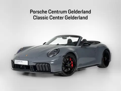 Porsche 911 Carrera 4 GTS Cabriolet