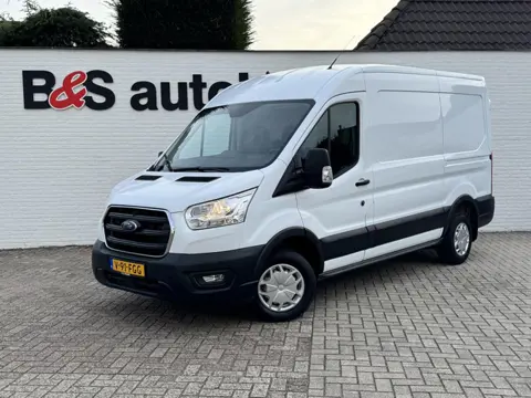 Ford TRANSIT 130pk L2H2 Trend Airco Cruise Pdc 3 Zitplaatsen Usb Laadruimte beveiliging