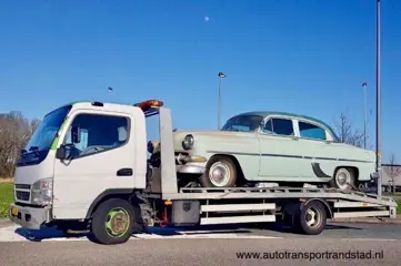 Oprijwagen/ autoambulance, met chauffeur