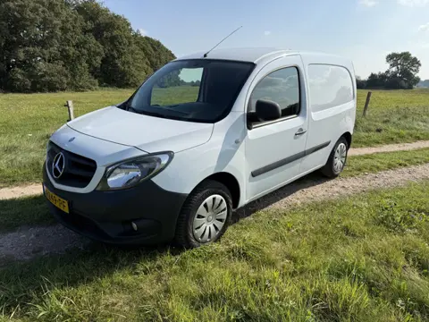 Mercedes-Benz Citan 109 CDI BlueEFFICIENCY. Airco,cruise .Zeer mooi !!
