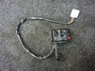 STUURSCHAKELAAR LINKS Triumph Trophy 900 1996 - 2010