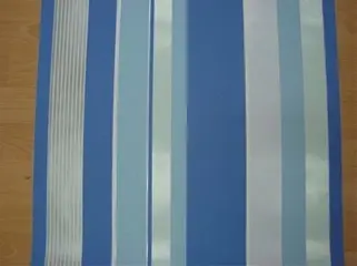 Opruiming uitverkoop streepjes behang 108