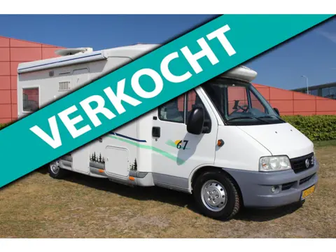 Chausson 2.8 JTD, Motorairco + dak airco, cruise control.