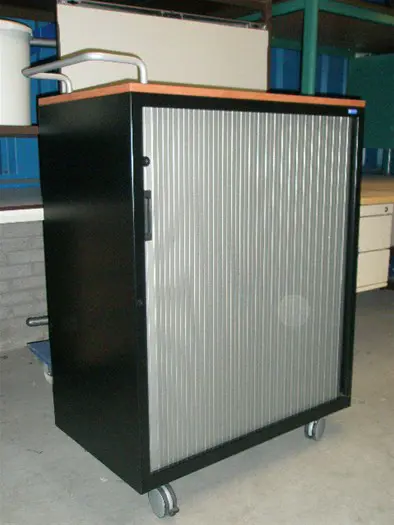 *1x SHOWROOM OPRUIMING