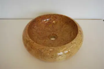 Marmeren en stenen wasbakken