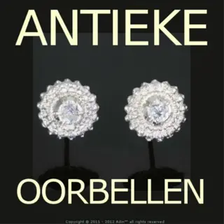 Antiquair gespecialiseerd in het verkopen van Art-nouveau oo